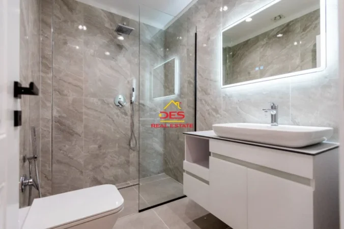 Vlore, shitet garsonier 1+1 Kati 0, 45 m² 99.000 € (Rruga Çamëria, Vlorë)