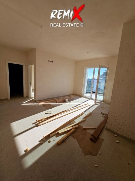 Mali Robit, shitet apartament 1+1+Aneks+Ballkon Kati 6, 63 m² 125.600 €