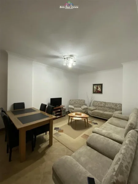 Tirane, jepet me qera apartament 2+1 Kati 4, 104 m² 450 € (astir)