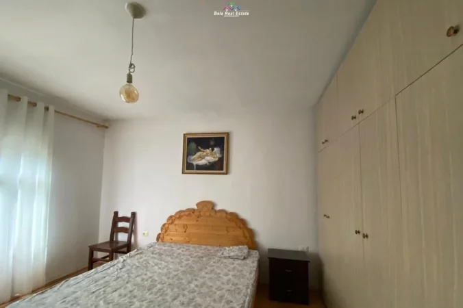 Tirane, jepet me qera Vile Kati 2, 130 m² 500 € (Kopshti Zoologjik)