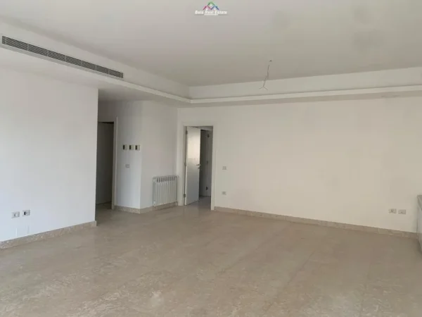 Tirane, jepet me qera dyqan Kati 0, 50 m² 600 € (ish parku)