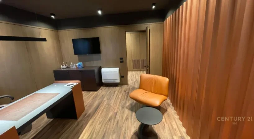 Tirane, shitet zyre Kati 6, 107 m² 530.000 € (Rruga e Elbasanit)