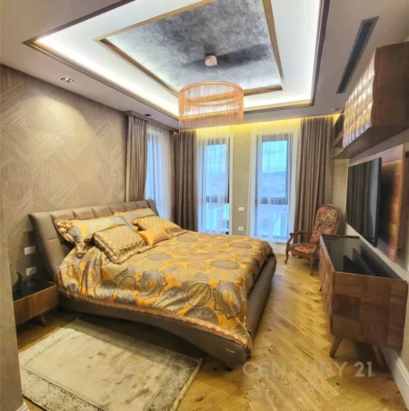 Tirane, shitet apartament+verande | Penthouse 5+1+Aneks Kati 10, 435 m² 1.605.000 € (Rruga e Kavajës)