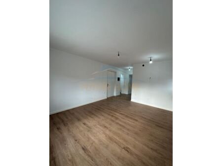 Tirane, shitet apartament 1+1 Kati 2, 57 m² 75.000 € (Halit Bega, Allias, Tirane AREA47661)