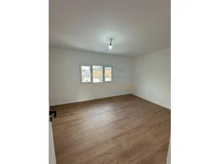 Tirane, shitet apartament 1+1 Kati 2, 57 m² 75.000 € (Halit Bega, Allias, Tirane AREA47661)