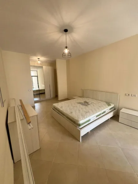 Durres, shitet apartament 2+1+Ballkon Kati 5, 92 m² 110.000 € (Stacioni i Trenit)