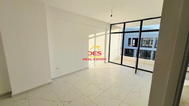 Vlore, shitet apartament 1+1+Ballkon Kati 3, 70 m² 91.650 € (Orikum, Vlorë)