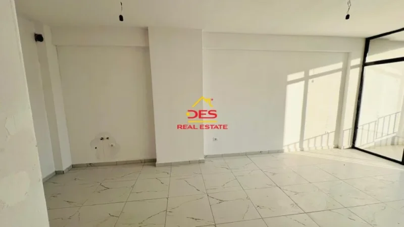 Vlore, shitet apartament 1+1+Ballkon Kati 3, 70 m² 91.650 € (Orikum, Vlorë)
