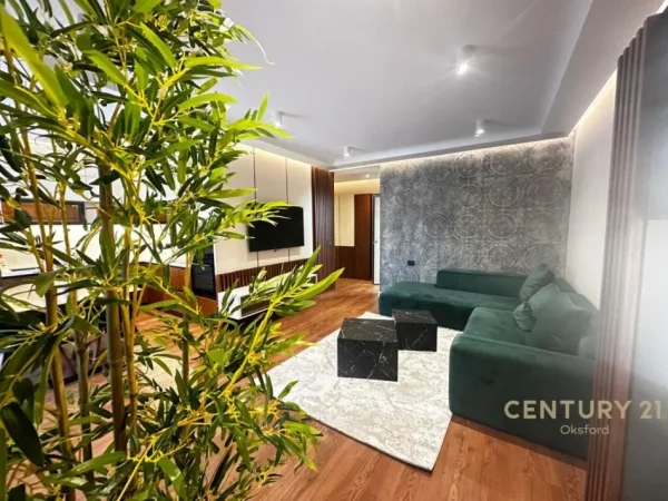 Tirane, shitet apartament+verande | Penthouse 3+1 Kati 4, 178 m² 360.000 € (Kopshti Botanik Zoologjik)