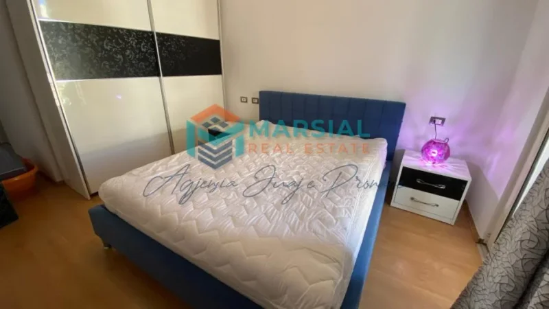 Tirane, jepet me qera apartament 2+1+Ballkon Kati 4, 100 m² 510 € 