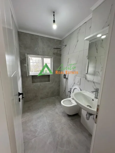 Tirane, shitet apartament 1+1 Kati 2, 57 m² 75.000 € (Allias)