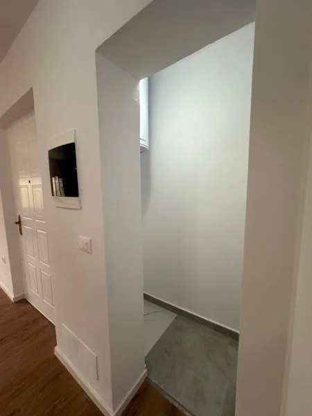 Tirane, shitet apartament 1+1 , 57 m² 75.000 € (ALLIAS)