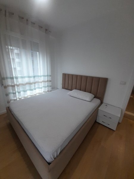 Tirane, jepet me qera apartament 2+1+Ballkon Kati 4, 98 m² 600 € (Don Bosko, Rruga Egnatia)