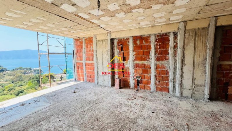 Vlore, shitet apartament 1+1+Ballkon Kati 3, 83 m² 207.500 € (Rruga Dhimitër Konomi)