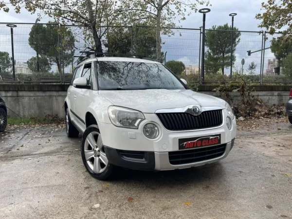 Tirane, shes makine SKODA YETI Nafte, e bardhë manuale Klima 170.000 km 5.790 €