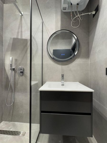 Tirane, jepet me qera apartament 1+1 Kati 0, 41 m² 550 € (liqeni i thate)