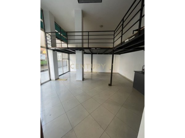 Tirane, shes ambjent biznesi , 81 m² 210.000 € (Komuna e Parisit)