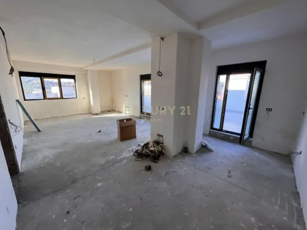 Tirane, shes apartament 3+1+Aneks+Ballkon Kati 8, 171 m² 260.000 € (URBAN GATE, ASTIR)