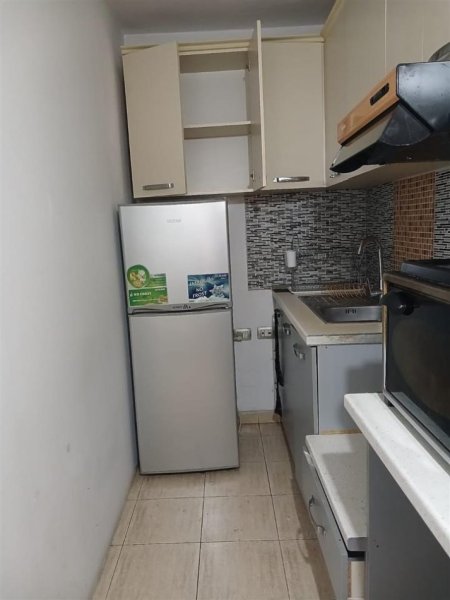 Tirane, jepet me qera apartament 1+1+Ballkon Kati 2, 60 m² 400 € (Rruga e Kavajes , rruga stavri themeli , prapa globe)