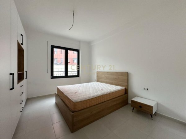 Tirane, shes apartament 1+1+Ballkon , 81 m² 140.000 € (Kodra e Diellit)