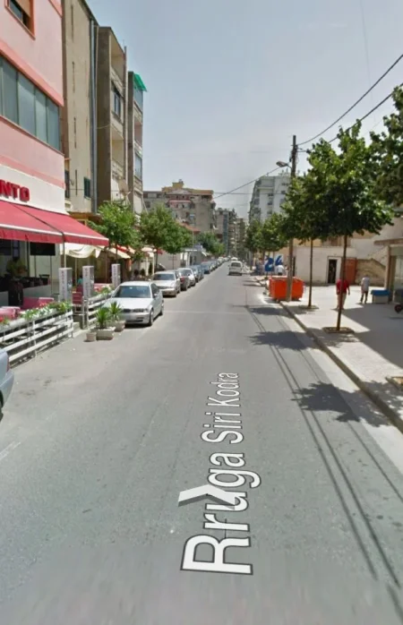 Tirane, jepet me qera dyqan Kati 0, 26 m² 300 € (Rruga Siri Kodra)