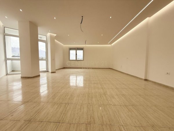 Shqiperi, shitet apartament 2+1 Kati 6, 190 m² 450.000 € (Rruga e Elbasanit,Tirana)