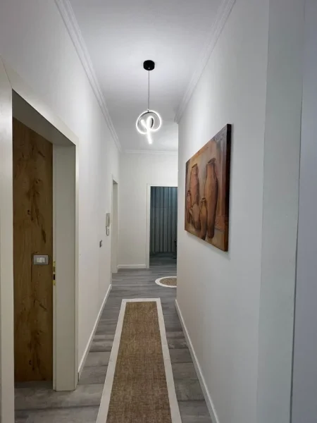 Tirane, shitet apartament 2+1+Aneks+Ballkon Kati 2, 91 m² 146.000 € (astir)