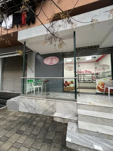 Vlore, shitet dyqan Kati 0, 48 m² 80.750 € (Isa Boletini, Vlore)