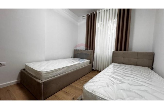Tirane, jepet me qera apartament 2+1 , 60 m² 700 € (mine peza)