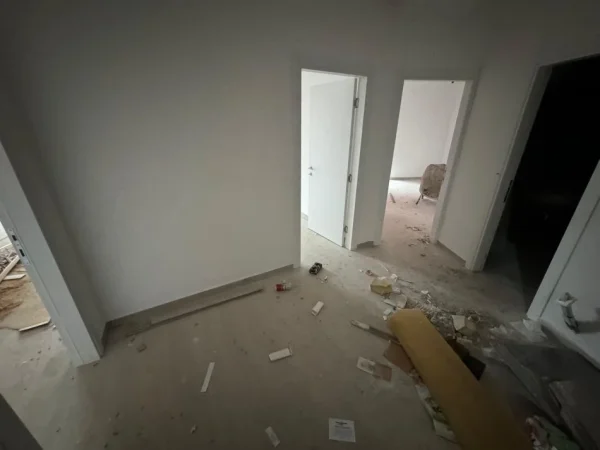 Tirane, shitet apartament 2+1 , 127 m² (Farmacia 10)