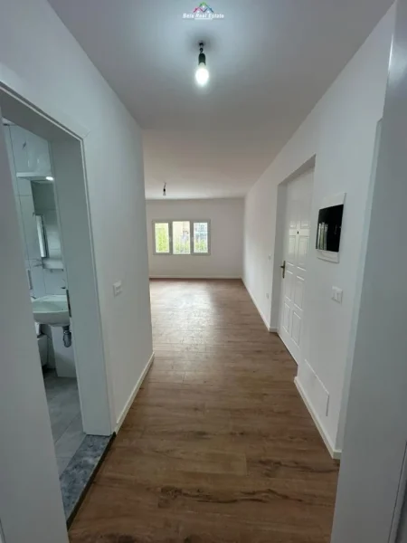 Tirane, shes apartament 1+1+Ballkon Kati 2, 57 m² 75.000 € (allias)