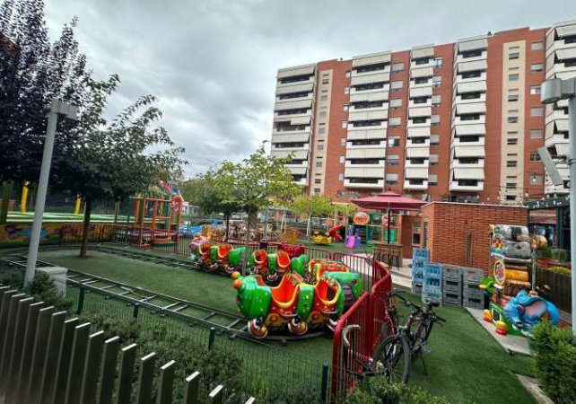 Tirane, shitet dyqan Kati 0, 67 m² 402.000 € (Kompleksi Delijorgji)