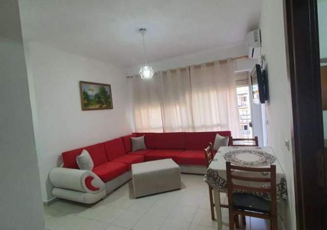 Tirane, jepet me qera apartament 1+1+Aneks+Ballkon Kati 7, 48 m² 450 € (Ish Fusha e Aviacionit)