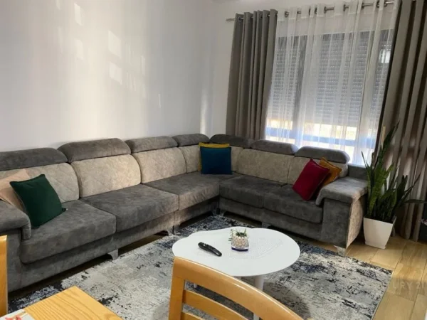 Tirane, shitet apartament 2+1 Kati 1, 85 m² 198.000 € (Rruga Egnatia, Don Bosco)