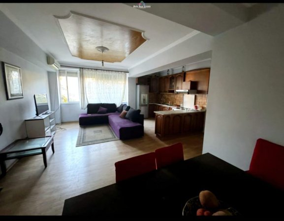 Tirane, jepet me qera apartament 2+1 Kati 3, 110 m² 600 € (oxhaku)
