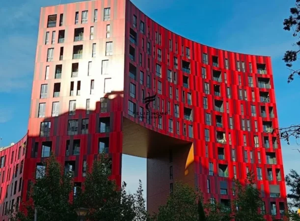 Tirane, jepet me qera zyre Kati 3, 95 m² 1.300 € (RRUGA E ELBASANIT)