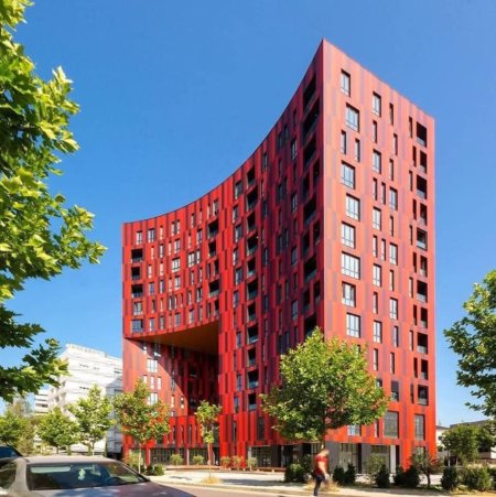 Tirane, shitet dyqan , 50 m² 295.000 € (Pallati Park Live)