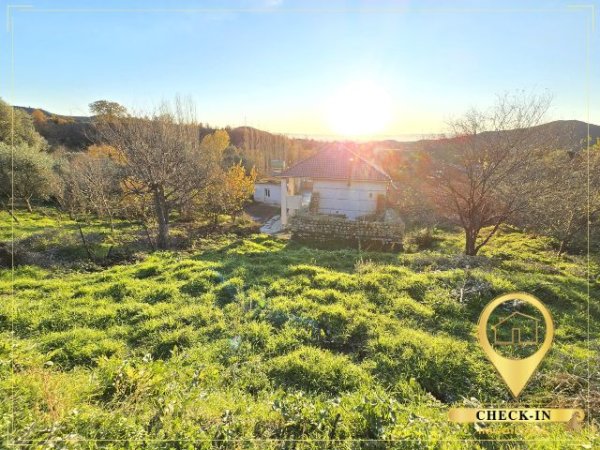 Tirane, shitet shtepi 2 Katshe Kati 0, 232 m² 130.000 € (Shtish - Tufine)