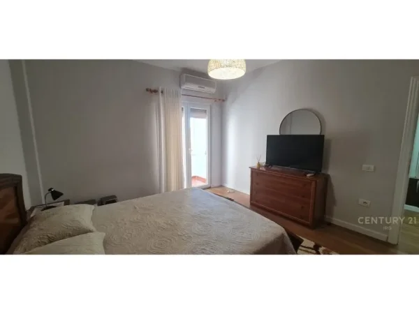 Tirane, shitet apartament Kati 4, 110 m² 170.000 € (Rruga Elbasanit, Vilat Gjermane Tirane)