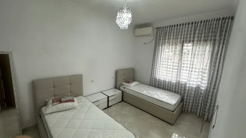 180000€, 220 m² Tirane, SHITET Apartament+verande | Penthouse 3+1+Aneks+Ballkon+2 banjo. Kati 4, 220 m²