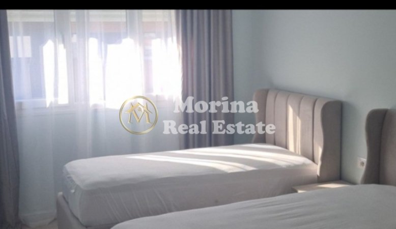 Tirane, jepet me qera apartament 2+1 Kati 8, 135 m² 800 € (Astir)