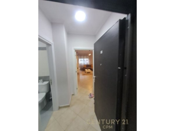 Tirane, jap me qera apartament 2+1+post parkimi+Ballkon , 84 m² 700 € (Kodra e Diellit)