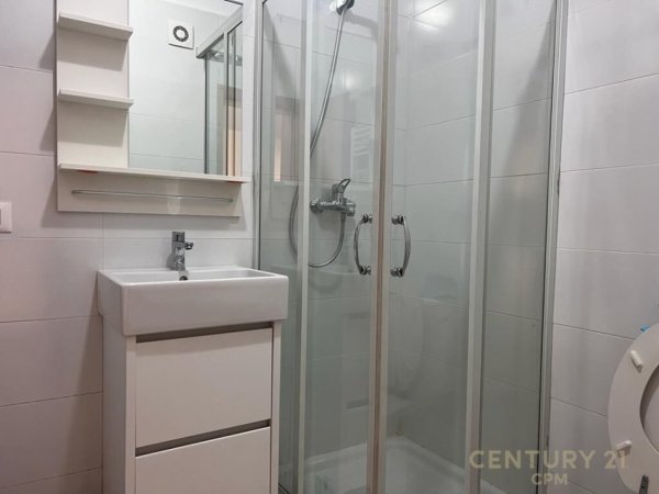 Tirane, jap me qera apartament 2+1+2+GARAZHD  , 120 m² 1.400 € (Stadiumi Qemal Stafa)