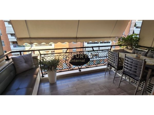 Tirane, jap me qera apartament 1+1 , 65 m² 700 € (Kompleksi Delijorgji)