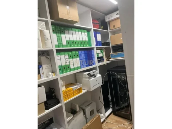 Tirane, jap me qera zyre , 115 m² 2.390 € (Ambasador 3, Stadiumi Qemal Stafa)