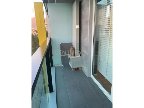 Tirane, jap me qera zyre , 115 m² 2.390 € (Ambasador 3, Stadiumi Qemal Stafa)