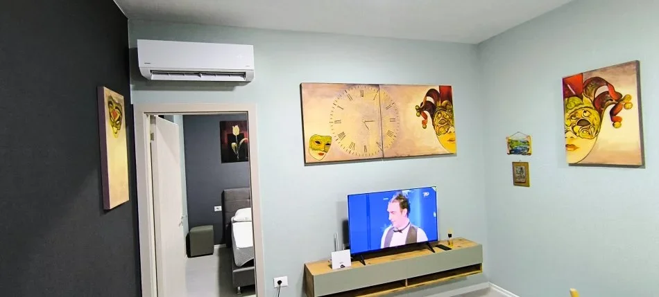 Tirane, jepet me qera apartament 1+1+Ballkon Kati 3, 67 m² 40 € (Teodor keko)