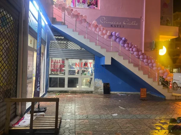 Vlore, shitet dyqan , 65 m² 75.000 € (ALBANO ROMINA)