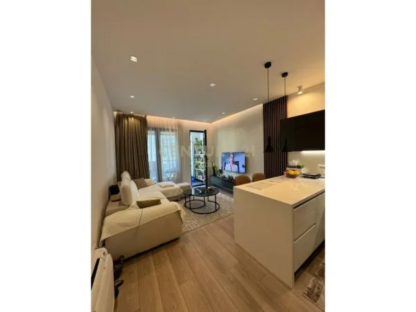 Tirane, shitet 2+1 Kati 5, 89 m² 270.000 € (Rruga e Kavajes)