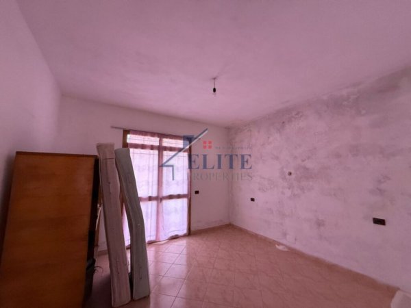 Tirane, shitet shtepi Kati 3, 394 m² 450.000 € (Ibe e Poshtme)
